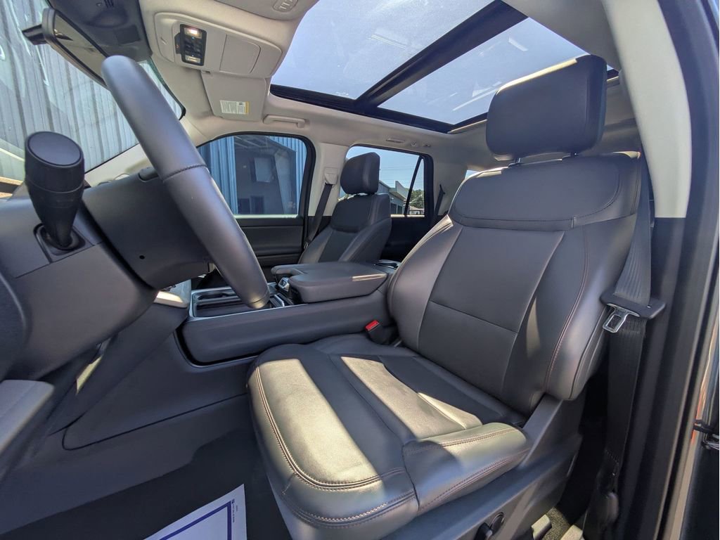 Certified 2025 Ford Expedition Active RWD image 23