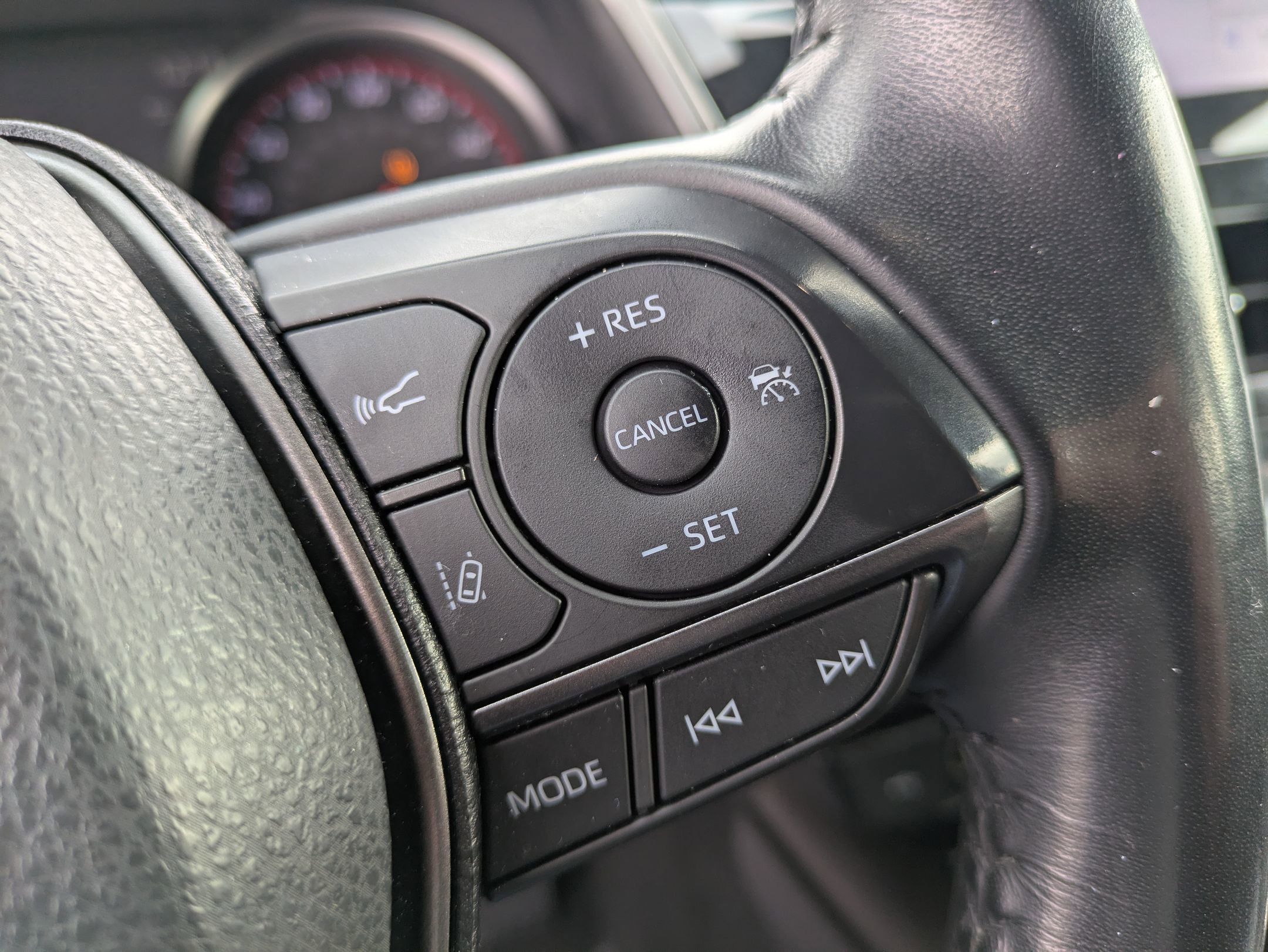 Used 2022 Toyota Camry XSE image 17