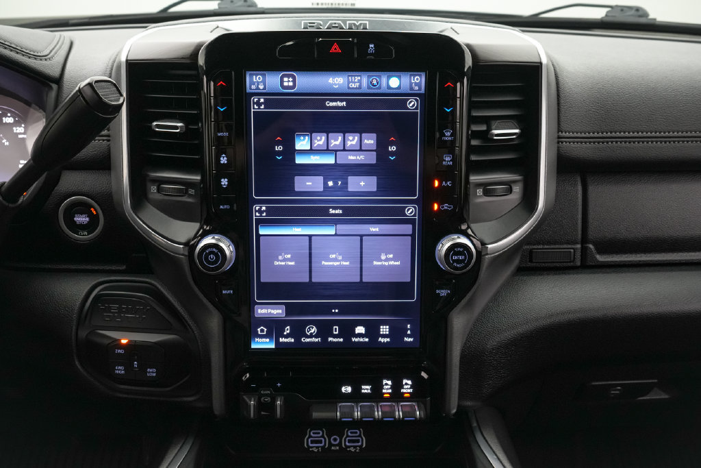 Used 2025 RAM 2500 Laramie AWD/4WD image 16