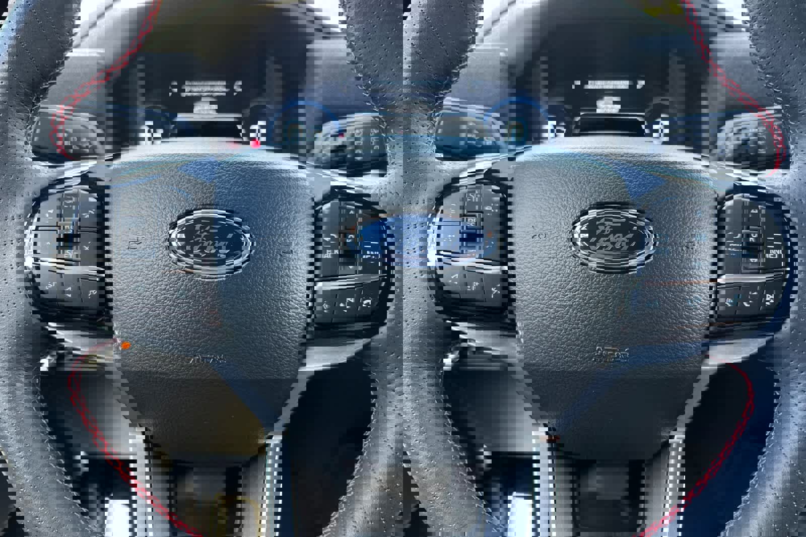 Certified 2025 Ford Explorer ST-Line image 24