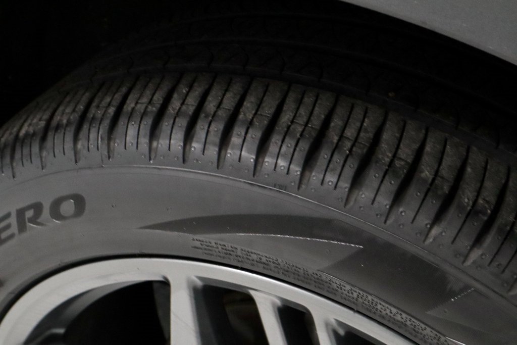 Certified 2025 Ford Explorer ST-Line w/ ST-Line Street Pack image 21