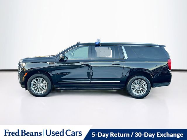 Used 2023 GMC Yukon XL SLT w/ SLT Luxury Package image 4