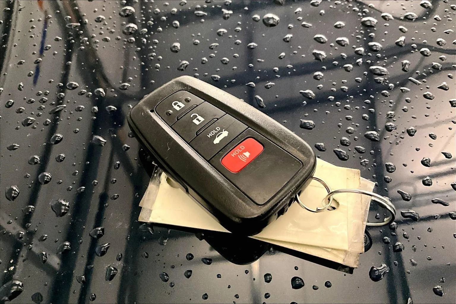 Used 2021 Toyota Camry LE w/ Cold Weather Package image 9