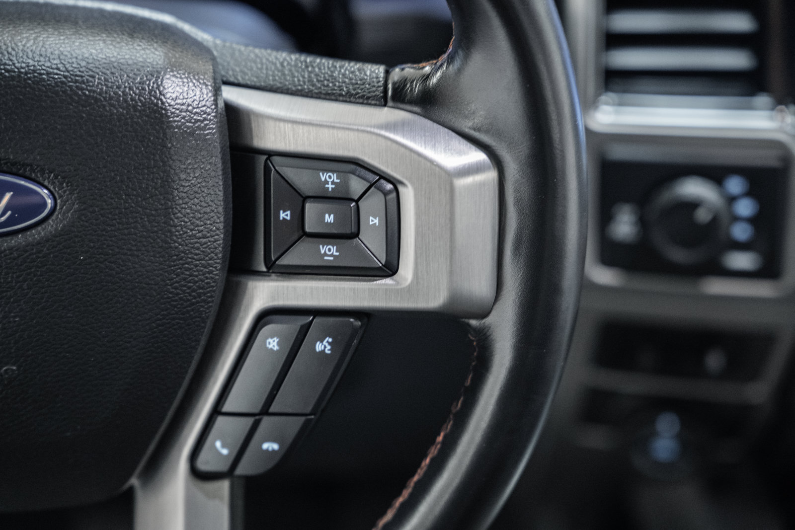 Certified 2022 Ford F250 Platinum AWD/4WD image 30
