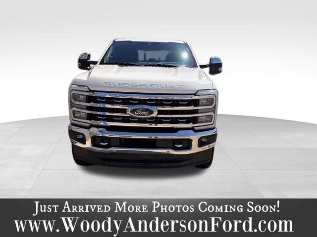 Certified 2023 Ford F250 Lariat w/ Lariat Ultimate Package AWD/4WD image 3