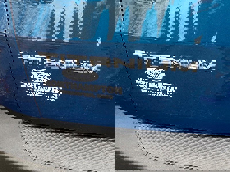 Certified 2020 Ford Escape Titanium w/ Titanium Premium Package 2.0 image 11