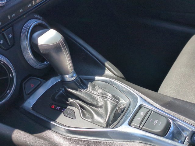 Used 2022 Chevrolet Camaro LT w/ Technology Package RWD image 27