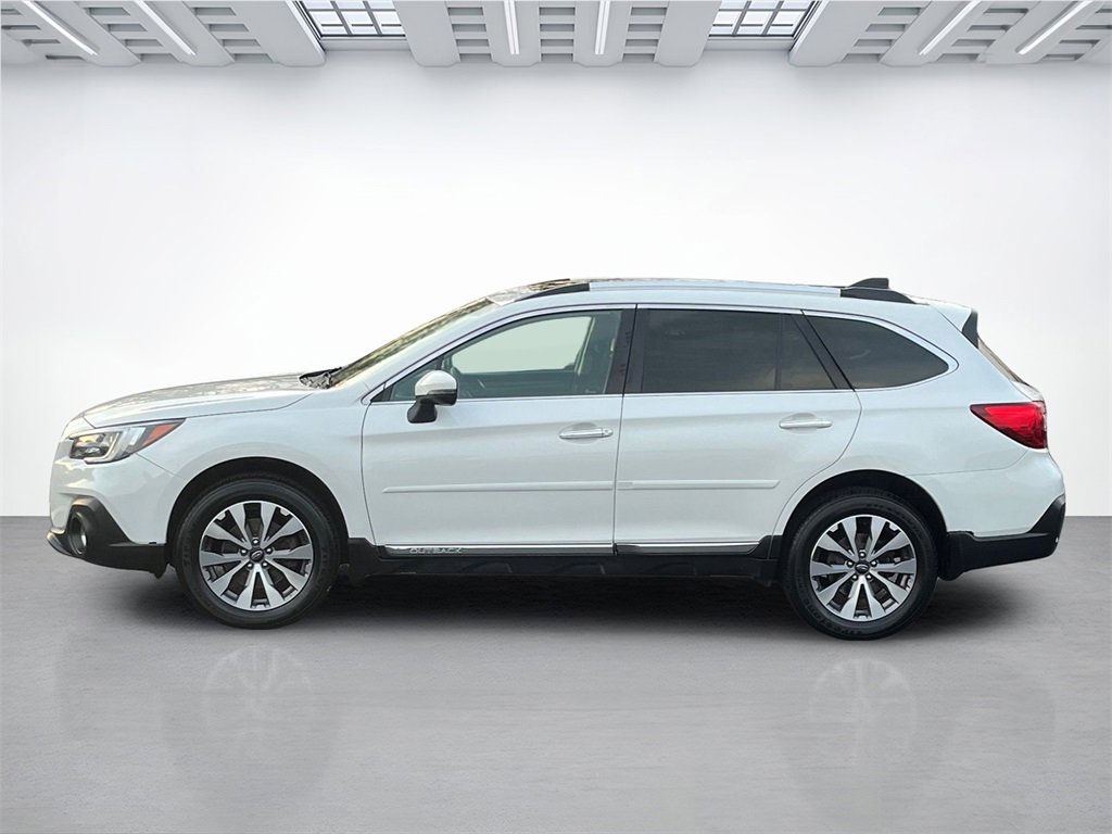 Used 2018 Subaru Outback 2.5i Touring image 6