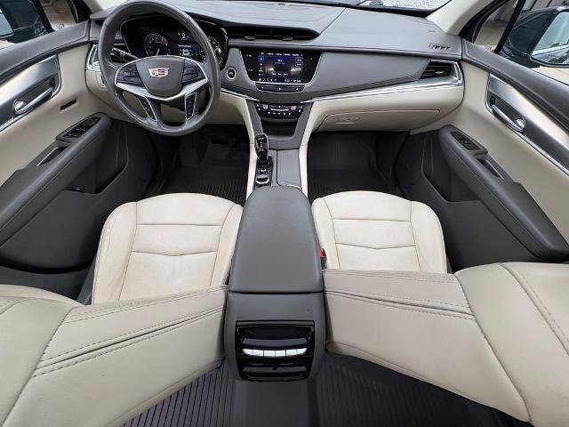 Used 2021 Cadillac XT5 Premium Luxury w/ LPO, Floor Liner Package AWD/4WD image 21