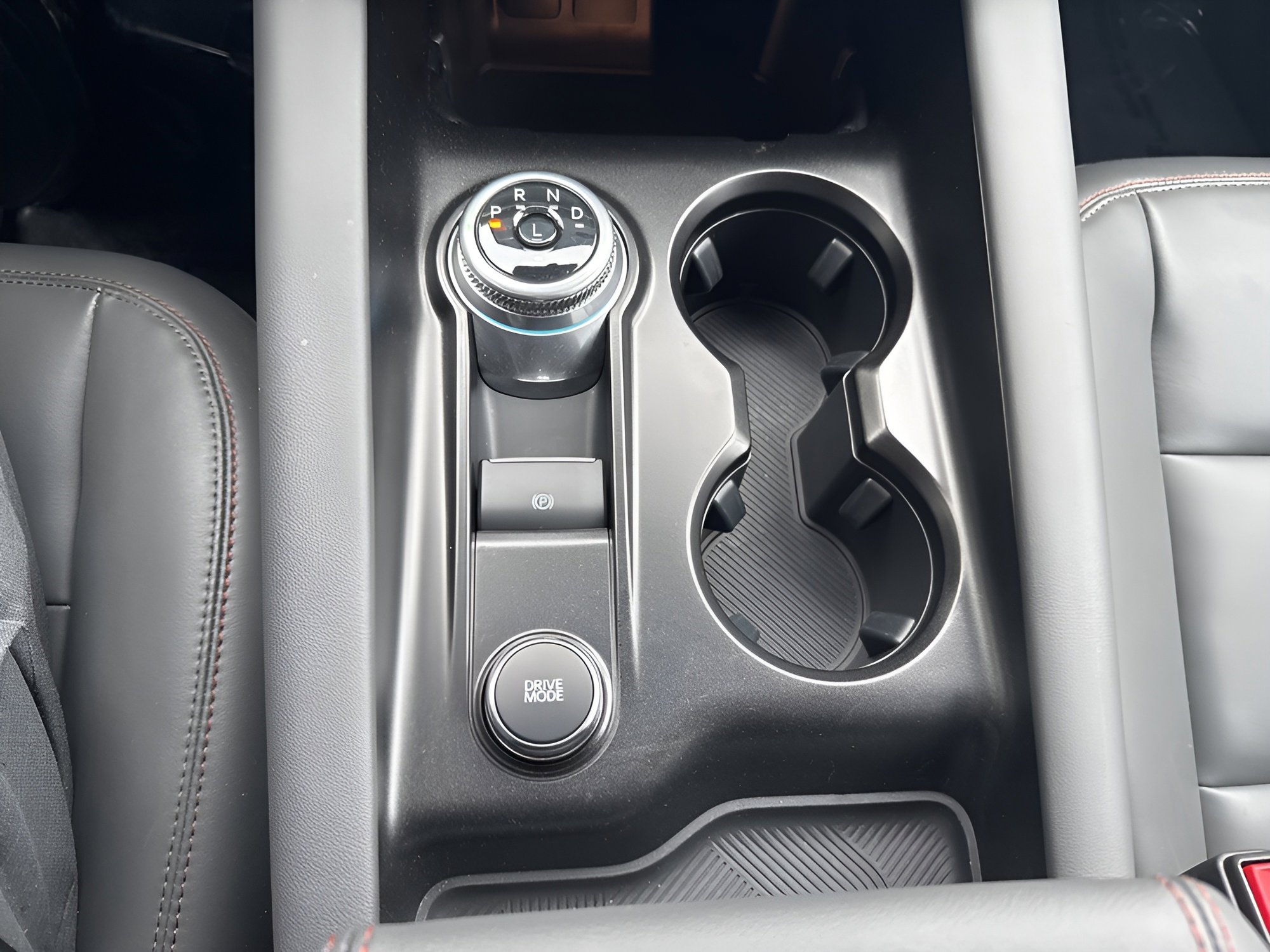 Certified 2025 Ford Explorer Active w/ Active Comfort Package image 47