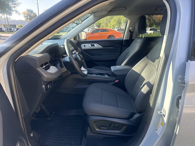 Certified 2025 Ford Explorer Active RWD image 14