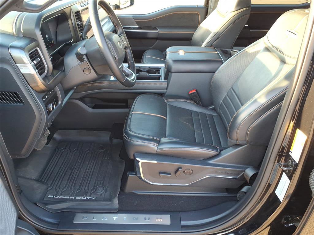 Certified 2024 Ford F250 Platinum w/ FX4 Off-Road Package image 5