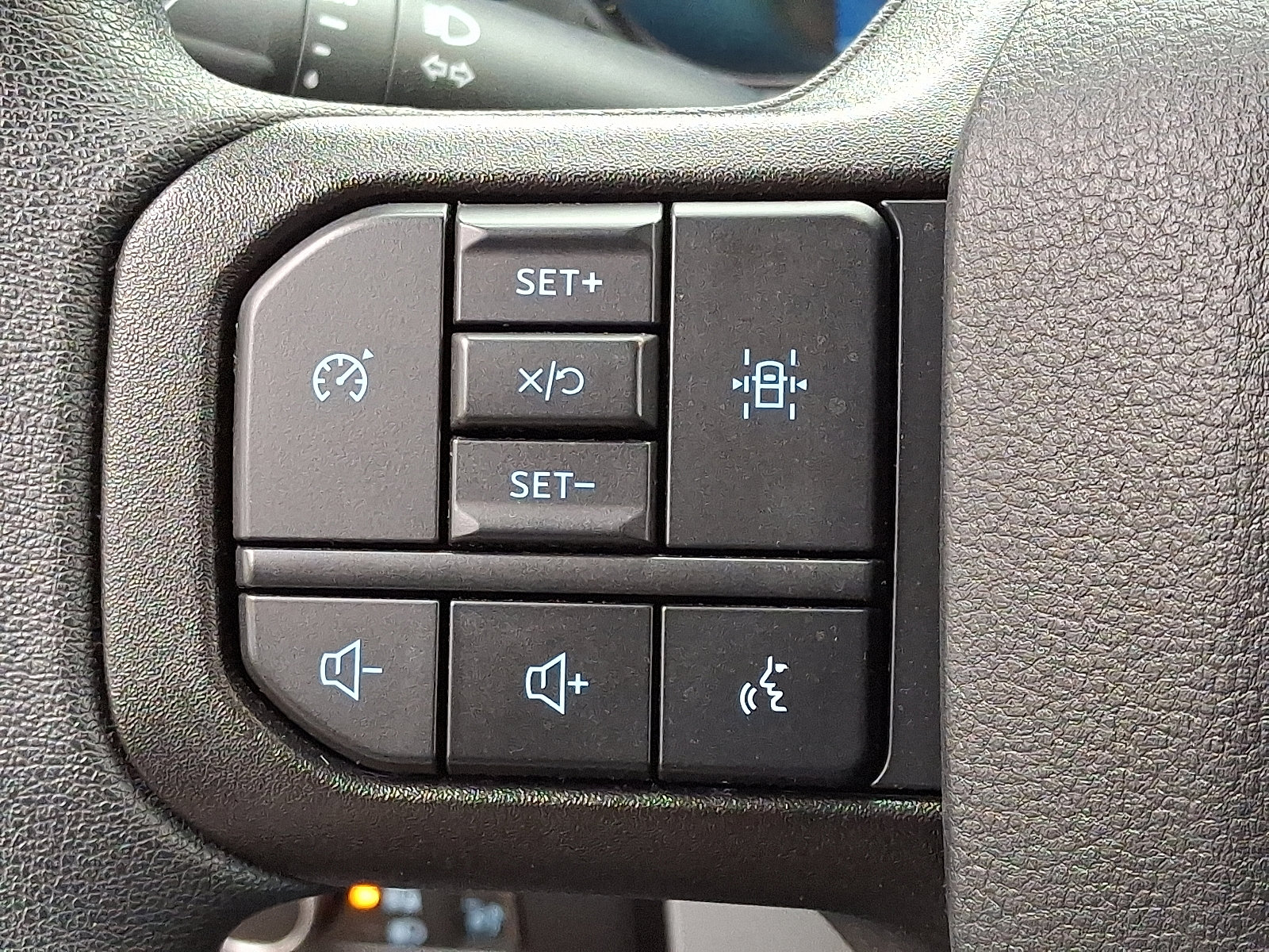 Certified 2023 Ford F250 XLT w/ Black Appearance Package image 24