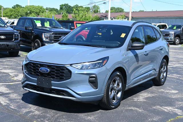 Certified 2023 Ford Escape ST-Line w/ Tech Pack #1 AWD/4WD image 5