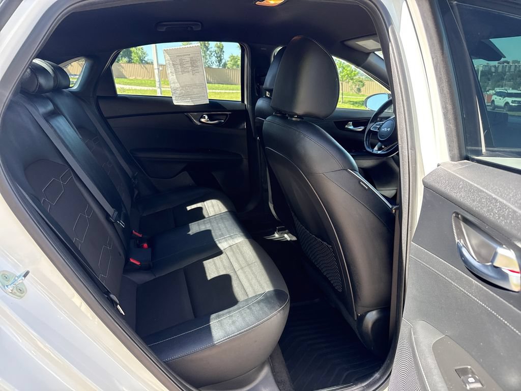 Used 2023 Kia Forte GT-Line w/ GT-Line Technology Package FWD image 24