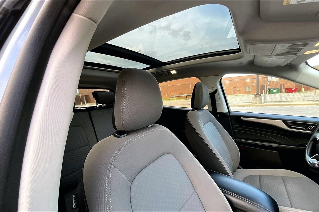 Certified 2022 Ford Escape SE w/ SE Sport Appearance Package AWD/4WD image 21