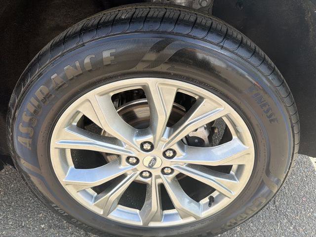 Certified 2023 Ford Explorer XLT w/ Equipment Group 202A image 23