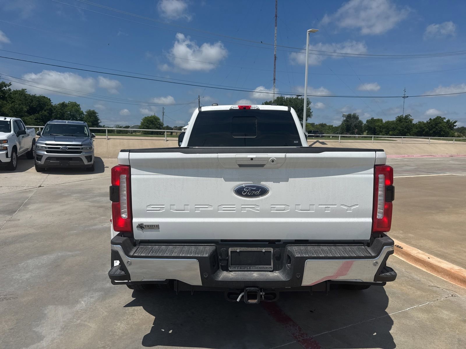 Certified 2026 Ford F450 Lariat w/ Lariat Premium Package AWD/4WD image 6