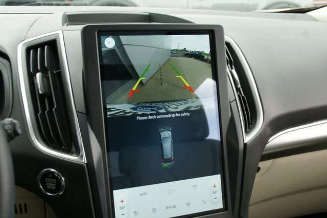 Certified 2022 Ford Edge Titanium w/ Class II Trailer Tow Package image 26