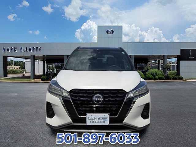 Used 2024 Nissan Kicks SR w/ SR Premium Package FWD image 8