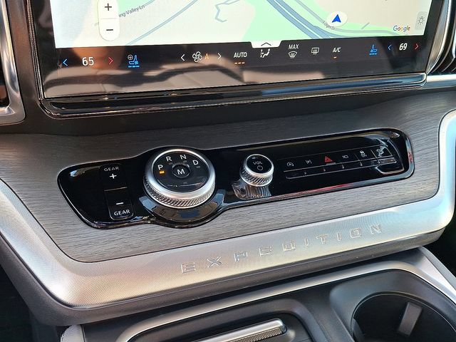 Certified 2025 Ford Expedition Max Platinum AWD/4WD image 16