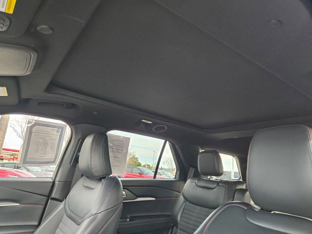 Certified 2025 Ford Explorer ST-Line w/ Premium Package image 18