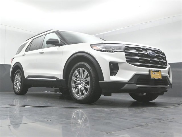 Certified 2025 Ford Explorer Active w/ Active Comfort Package image 22