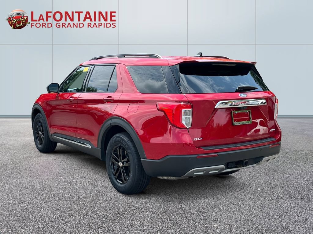 Certified 2021 Ford Explorer XLT w/ Equipment Group 202A AWD/4WD image 5