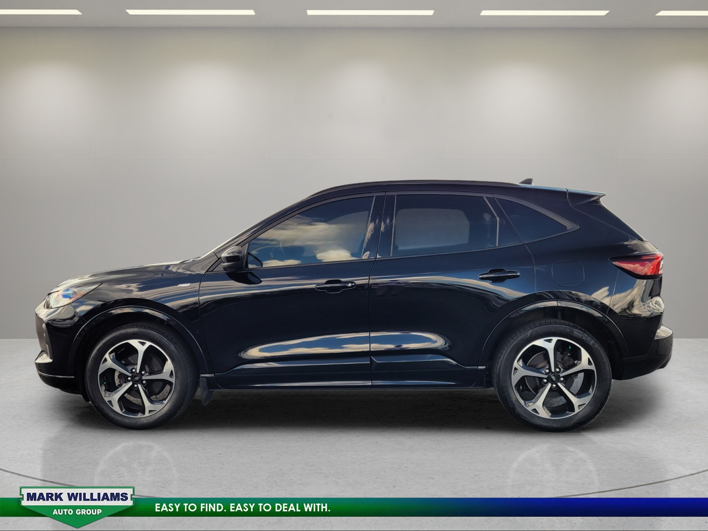 Certified 2023 Ford Escape ST-Line Select w/ Tech Pack #2 AWD/4WD image 7