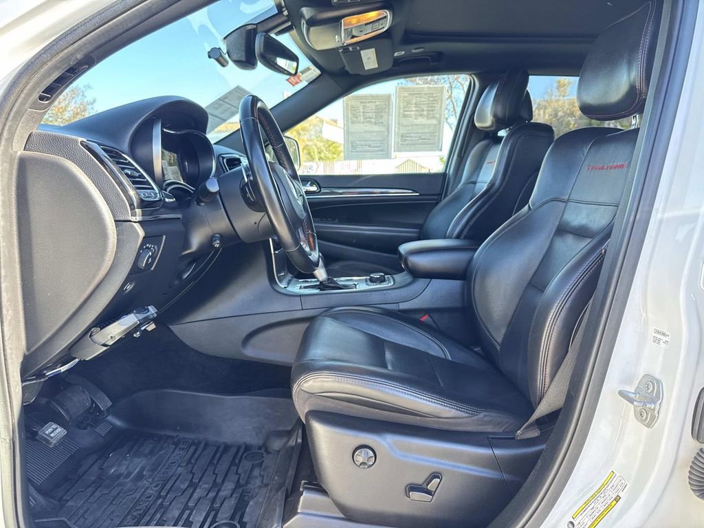 Used 2019 Jeep Grand Cherokee Trailhawk w/ Trailhawk Luxury Group image 19