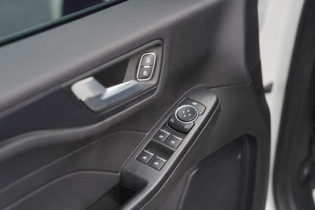 Certified 2023 Ford Escape ST-Line w/ Tech Pack #1 FWD image 29