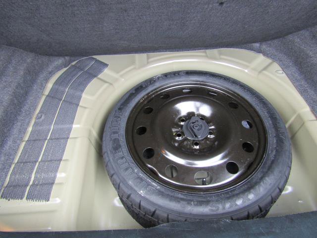 Certified 2018 Ford Taurus SEL image 16