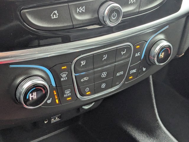 Used 2021 Chevrolet Traverse RS image 27