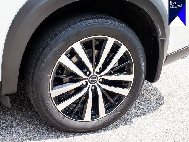 Used 2024 Nissan Pathfinder Platinum FWD image 6