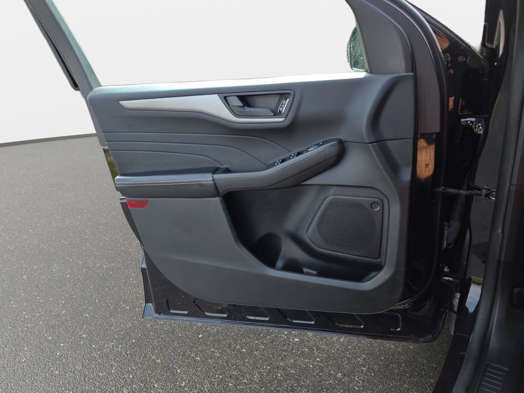 Certified 2023 Ford Escape Active FWD image 25