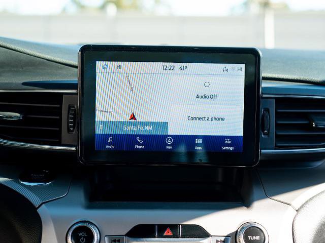 Certified 2022 Ford Explorer XLT w/ Equipment Group 202A image 25