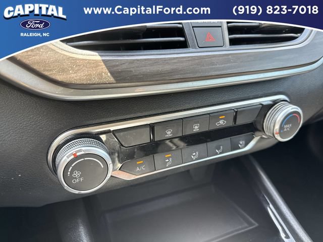 Used 2024 Nissan Altima 2.5 SV FWD image 29