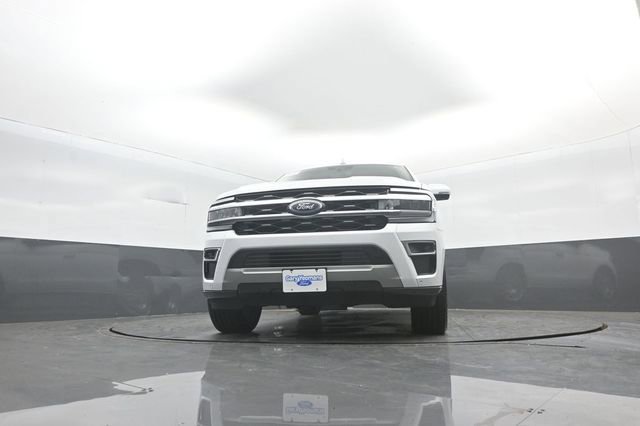 Certified 2024 Ford Expedition Limited image 31