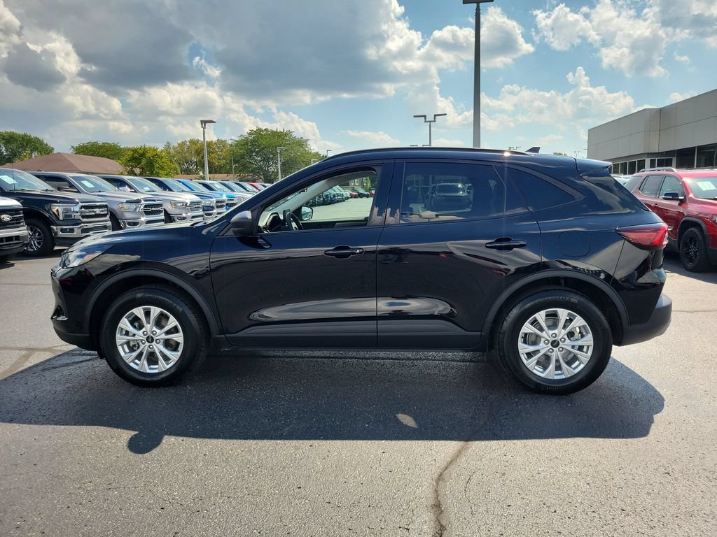 Certified 2026 Ford Escape Active w/ Cold Weather Package AWD/4WD image 7