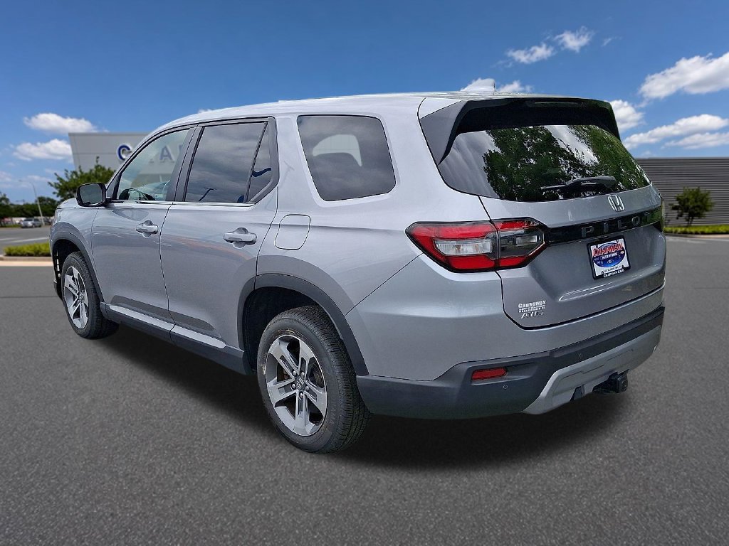 Used 2023 Honda Pilot EX-L image 6