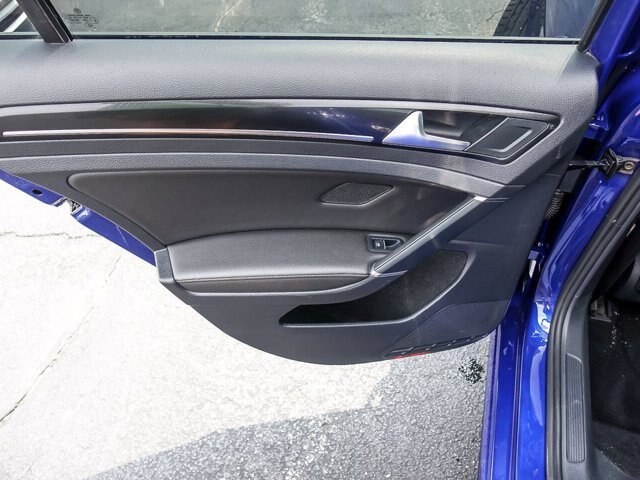 Used 2018 Volkswagen Golf R 4-Door AWD/4WD image 28