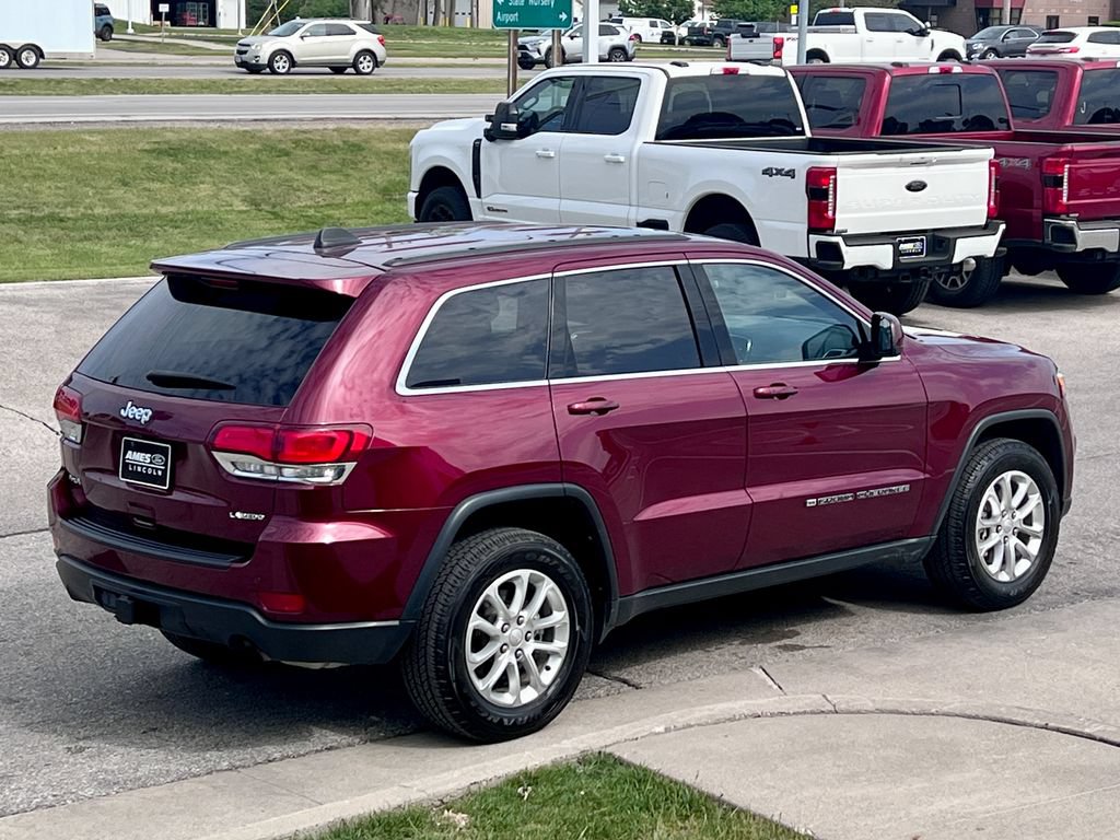 Used 2022 Jeep Grand Cherokee Laredo X AWD/4WD image 6