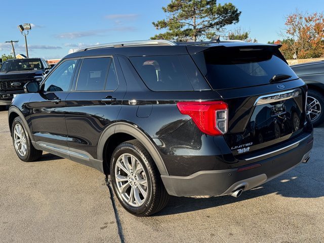Certified 2023 Ford Explorer Limited w/ Equipment Group 301A image 3