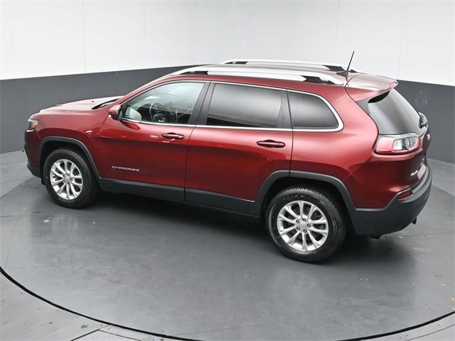 Used 2019 Jeep Cherokee Latitude w/ Cold Weather Group image 11
