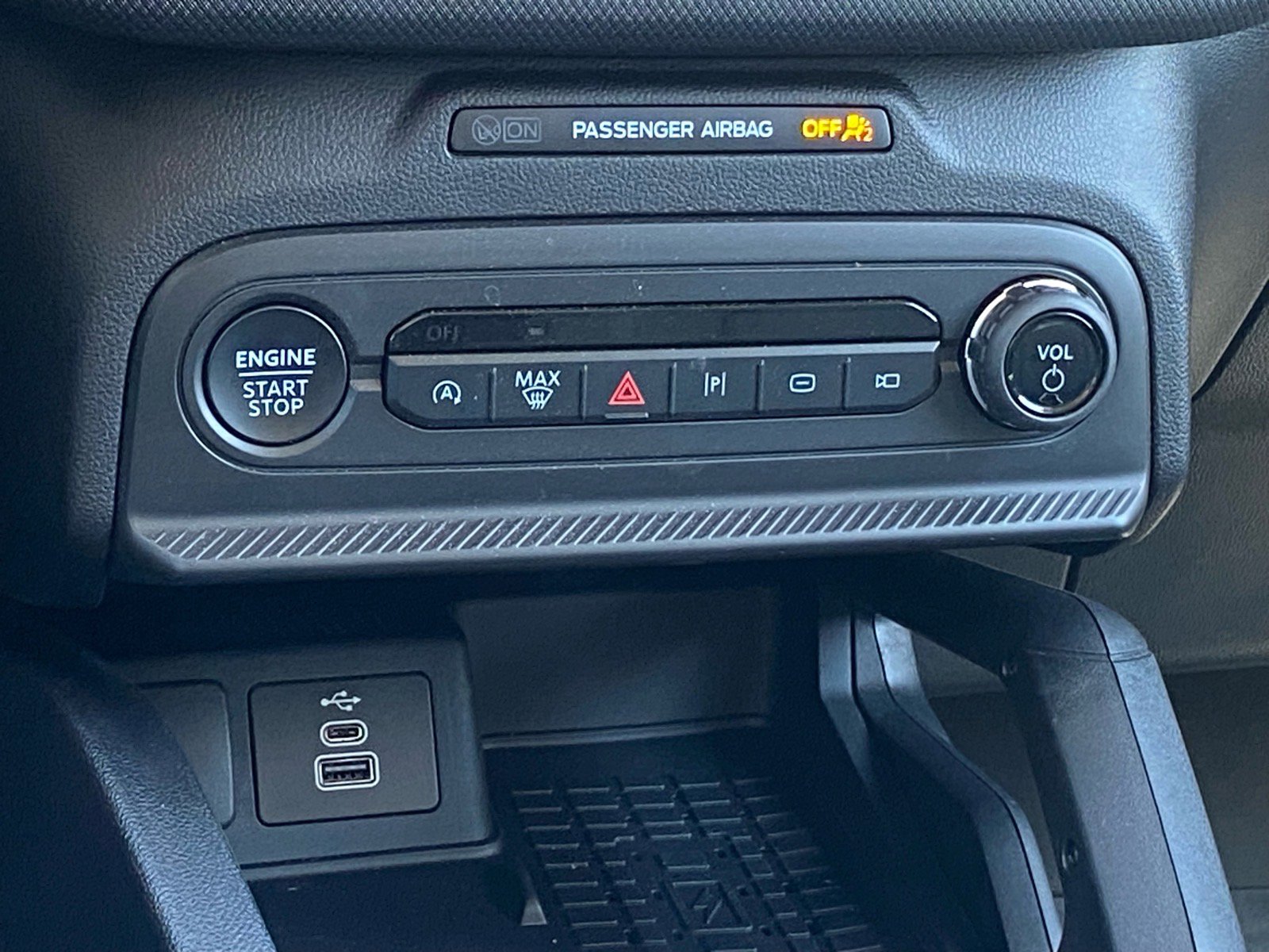 Certified 2025 Ford Bronco Sport Badlands w/ Badlands Tech Package AWD/4WD image 12