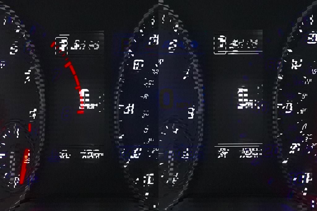 Used 2018 Hyundai Elantra Sport image 16