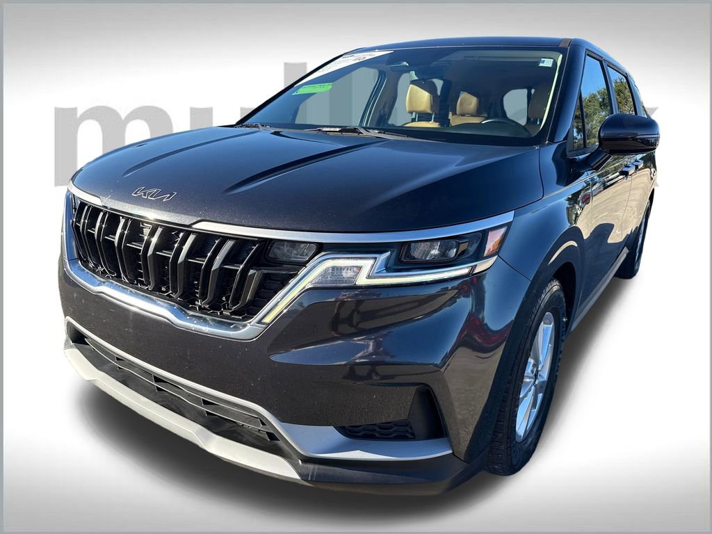 Used 2022 Kia Carnival LX image 11