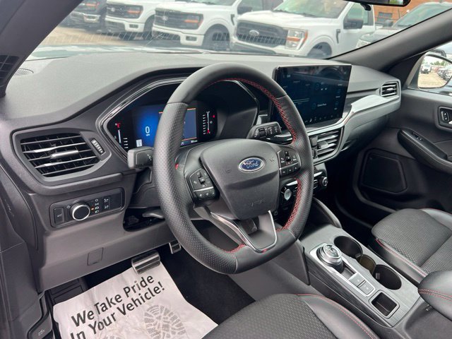 Certified 2024 Ford Escape ST-Line w/ Tech Pack #1 AWD/4WD image 7