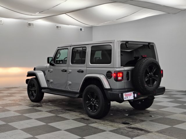 Used 2021 Jeep Wrangler Unlimited Sahara AWD/4WD image 8