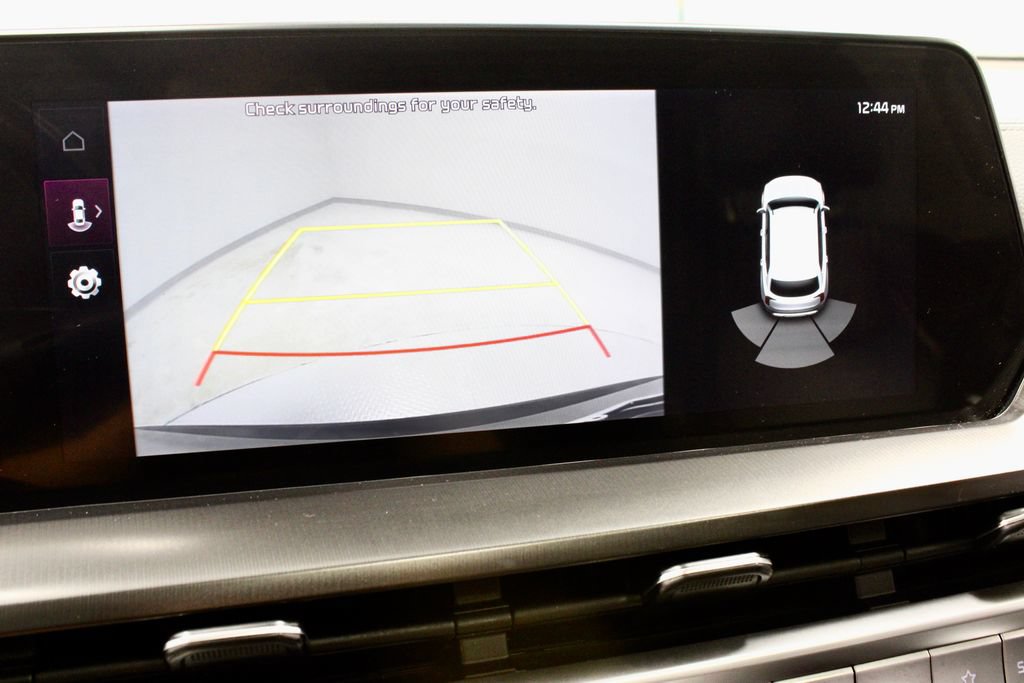 Used 2025 Kia Telluride S AWD/4WD image 2